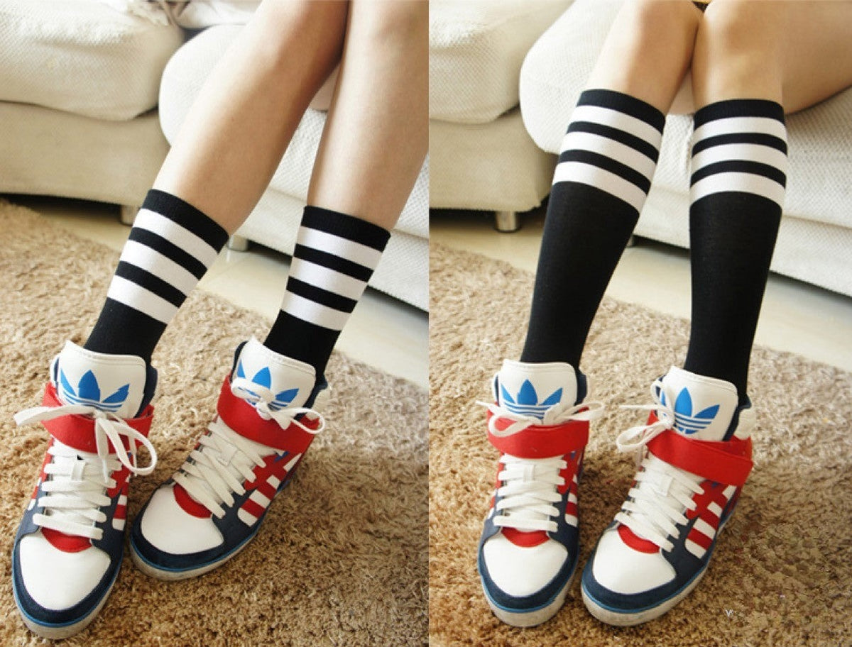 Calze spugna righe con sneakers — Dream Shop