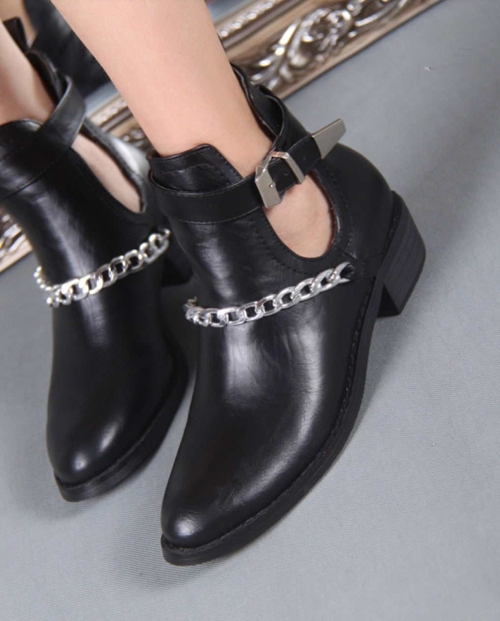 Stivaletto Low Chain catena argentata vista frontale — Dream Shop