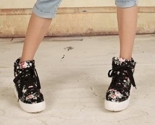Sneakers Flowers variante colore uno dettaglio — Dream Shop