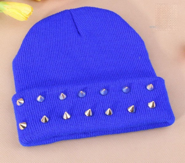 Cappellino borchie Verde neon vista frontale | Dream Shop