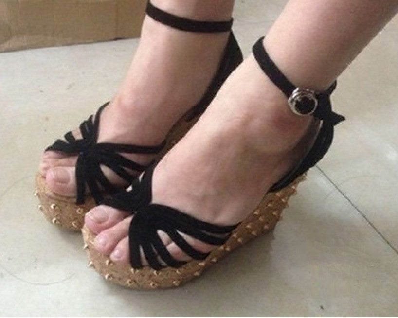 Zeppa Studs con borchie tacco 11,5 cm — Dream Shop