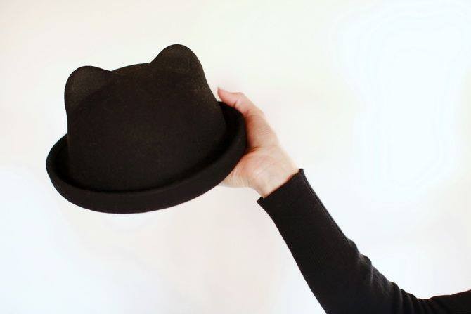 Bombetta con orecchie