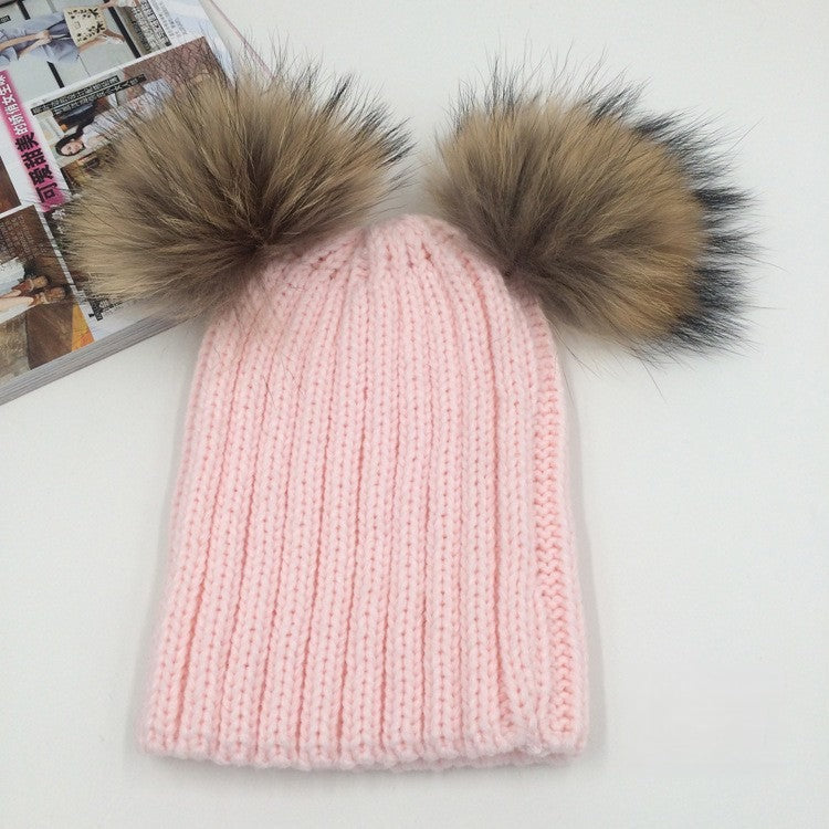 Cappellino double pon-pon - indossato look invernale | Dream Shop