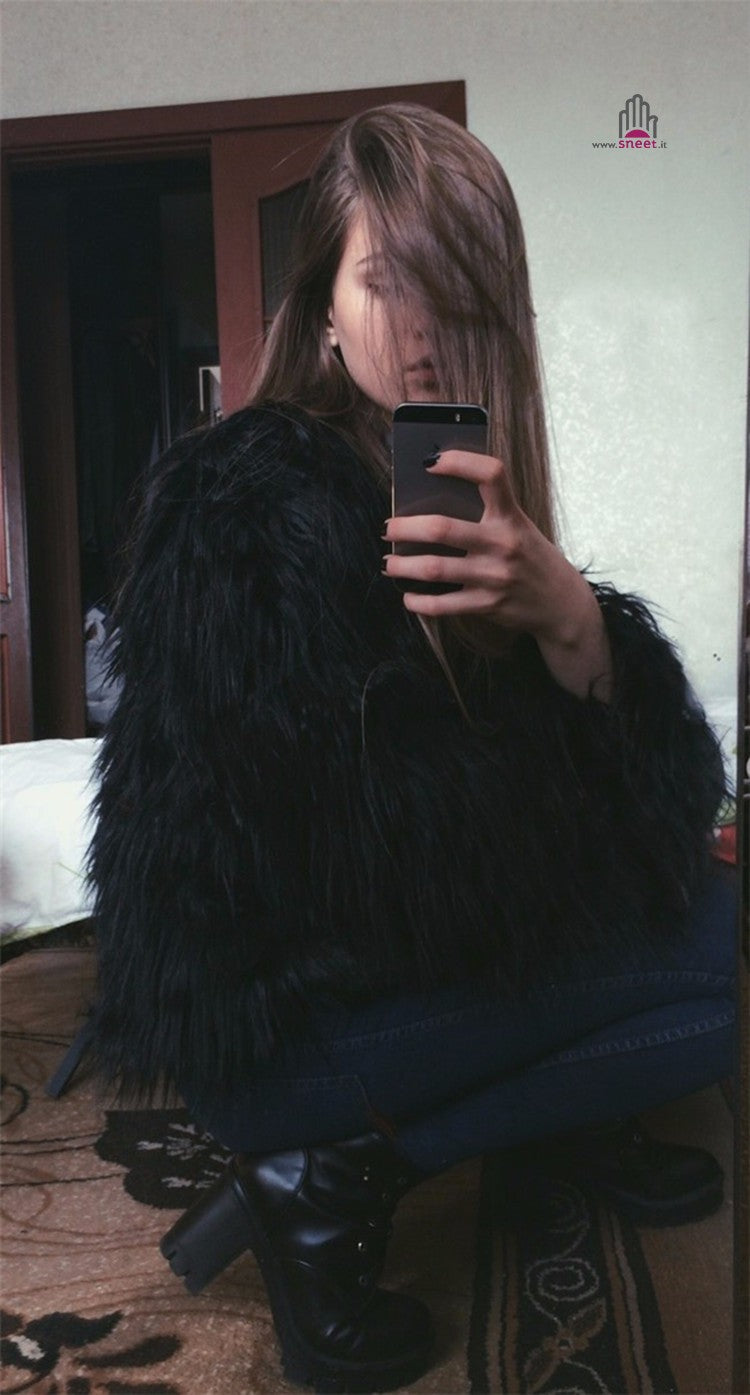 Pelliccia Wooven sintetica a pelo lungo con scollo tondo