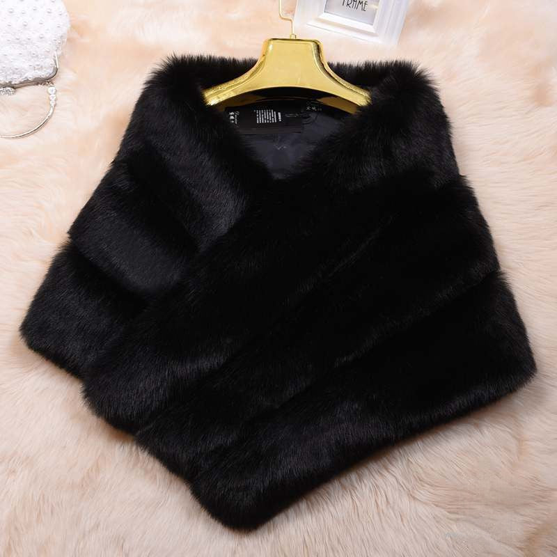 Stola in pelliccia Ghariana colore nero — Dream Shop