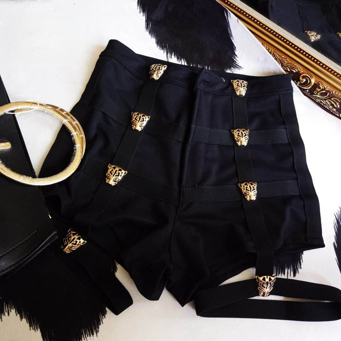 Shorts guepierre tiger indossati look sera — Dream Shop