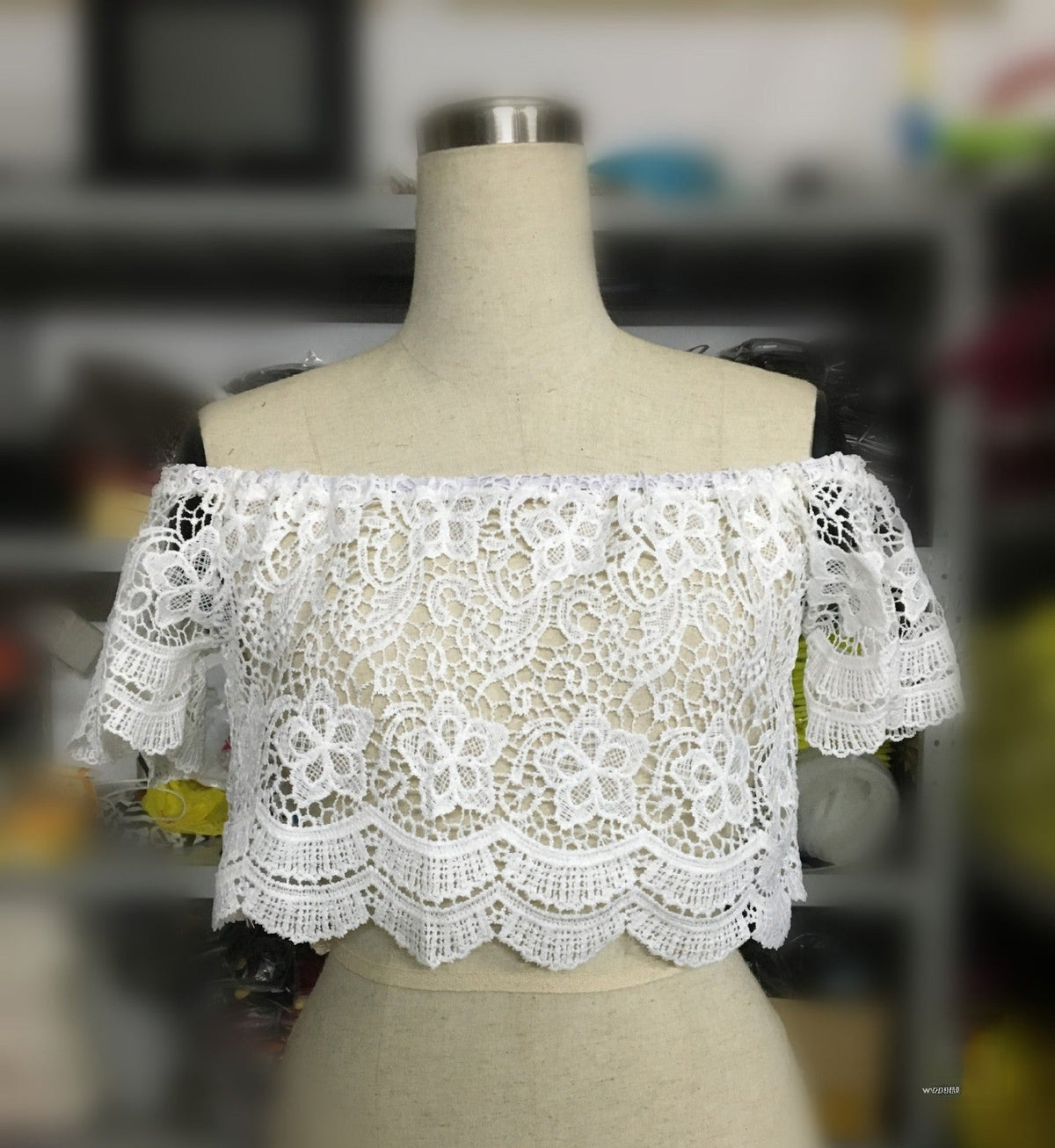 Blusa pizzo Brinni spalla scoperta dettaglio — Dream Shop