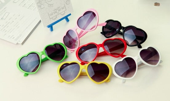 Heart Sunglasses dettaglio lenti sagomate a cuore — Dream Shop