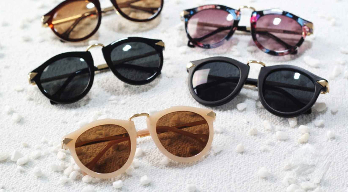 Moloko Sunglasses figura intera | Dream Shop
