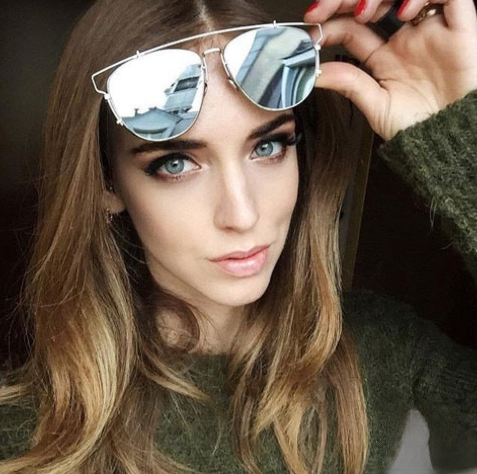 Beverly Sunglasses vista laterale con aste — Dream Shop