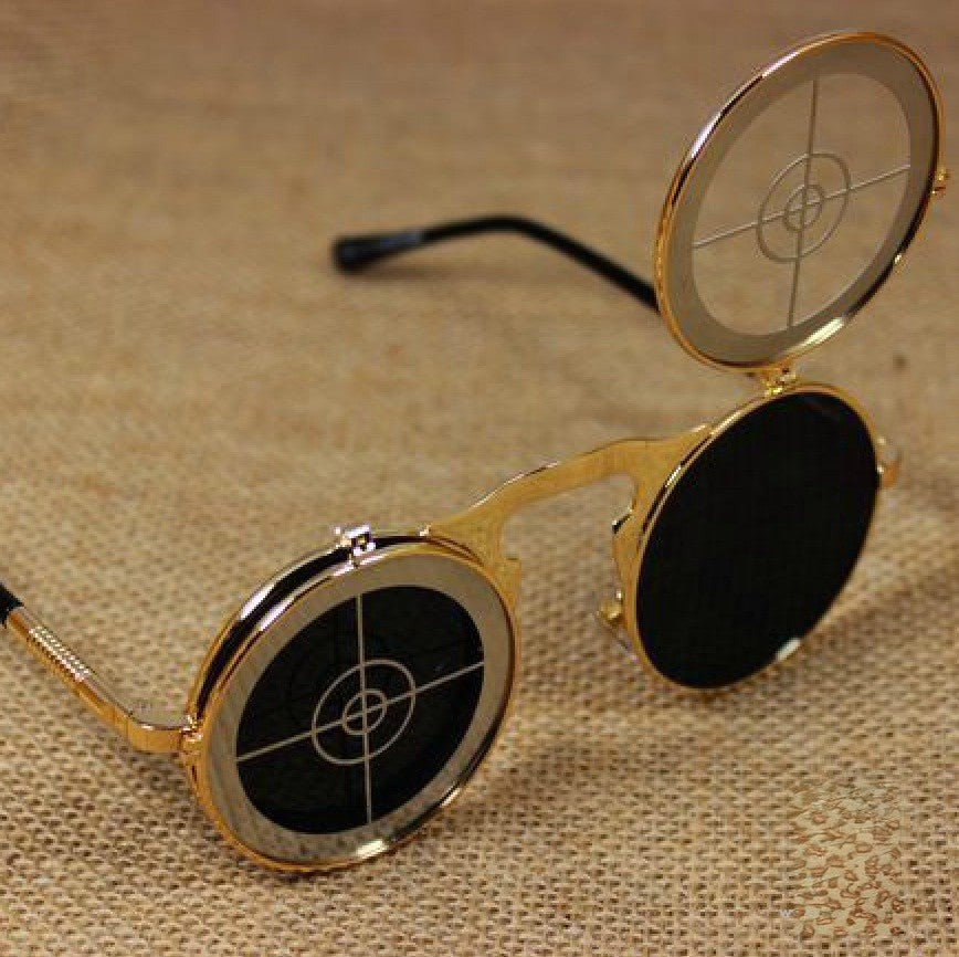 Viewfinder Sunglasses tondi dorati con coprilente a mirino ribaltabile — Dream Shop