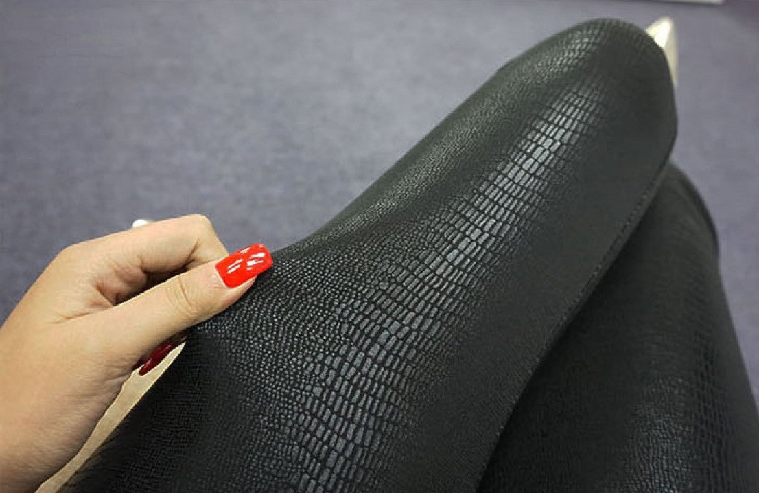 Leggings coccodrillati ecopelle effetto cocco vista frontale