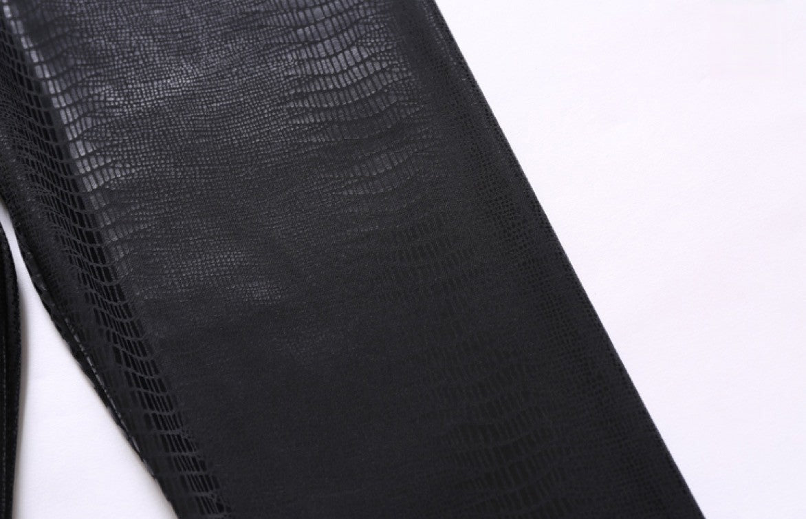 Leggings coccodrillati vestibilità aderente