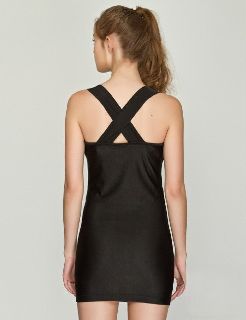 Lazy Hand Dress — indossata modella frontale | Dream Shop