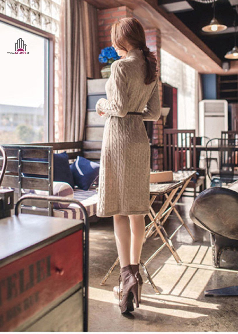 Maxidress in maglia con bottoni Tessa