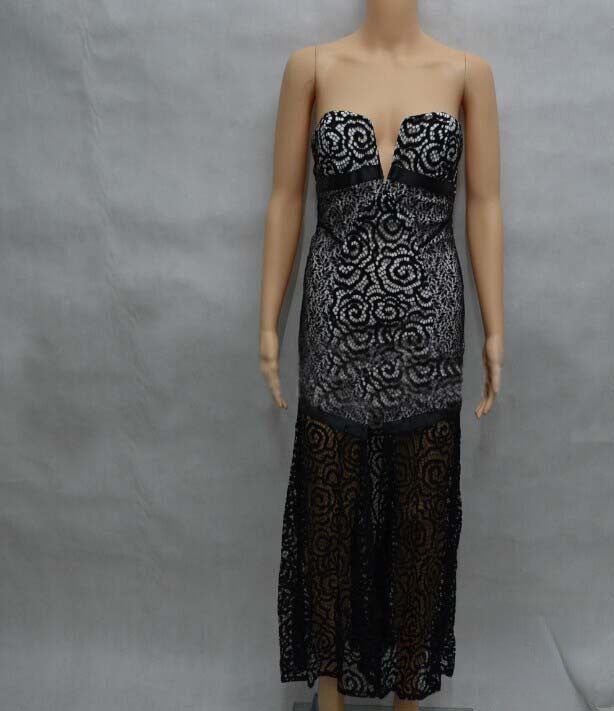 Kaomi Dress — vista posteriore gonna pizzo | Dream Shop