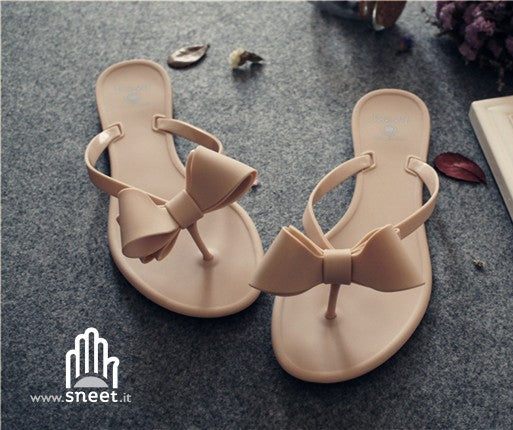 Infradito fiocchetto