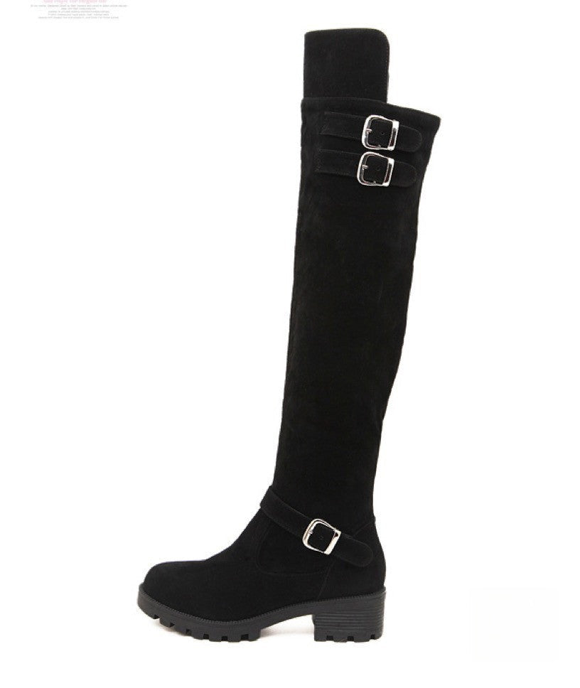 Stivale altissimo scamosciato 46 cm fibbie laterali dettaglio — Dream Shop