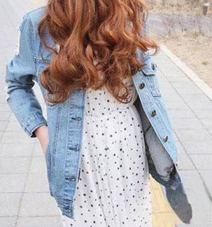 Giubbottino Jeans Marilyn indossato su modella — Dream Shop