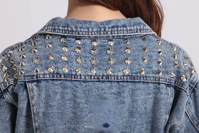 Giubbino in jeans Janis indossato su modella — Dream Shop