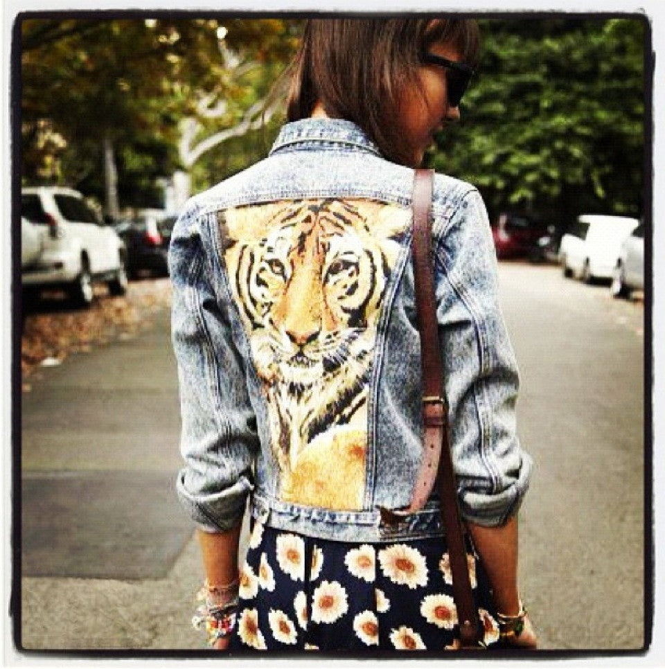 Giacca Jeans Tiger stampa tigre vista frontale — Dream Shop