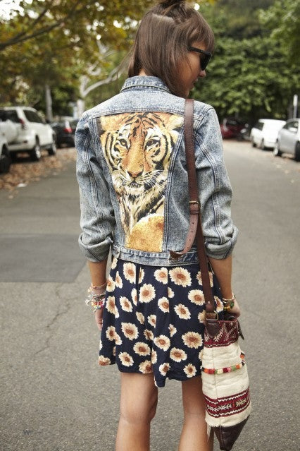 Giacca Jeans Tiger vista laterale — Dream Shop
