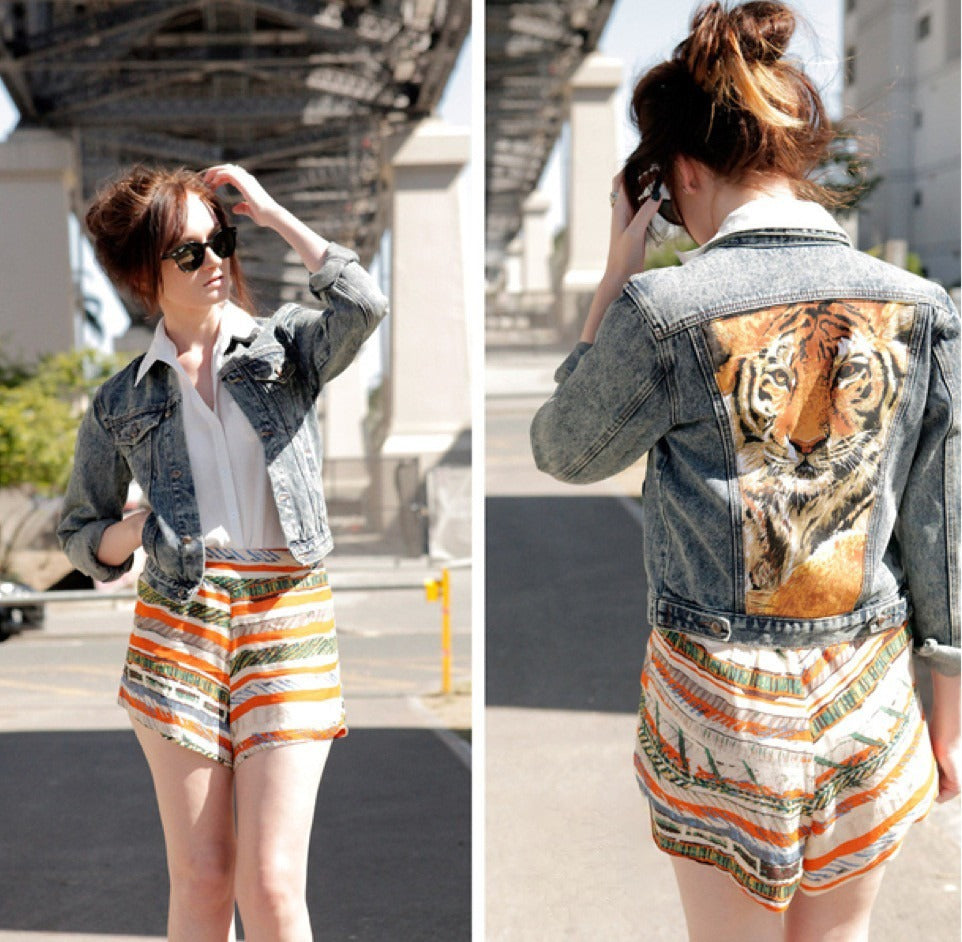 Giacca Jeans Tiger abbinata a jeans — Dream Shop