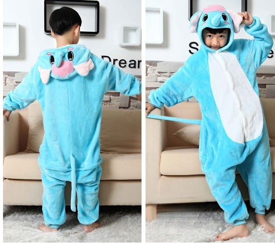 Pigiamino Elefantino azzurro con proboscide indossato - Dream Shop