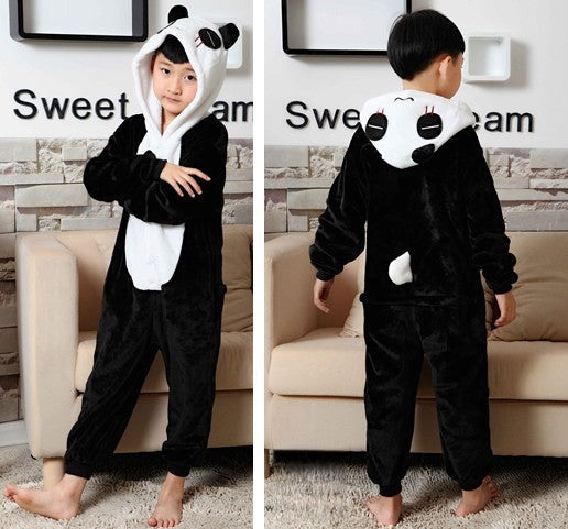 Pigiamino Panda bambino sorridente con tuta peluche panda — Dream Shop