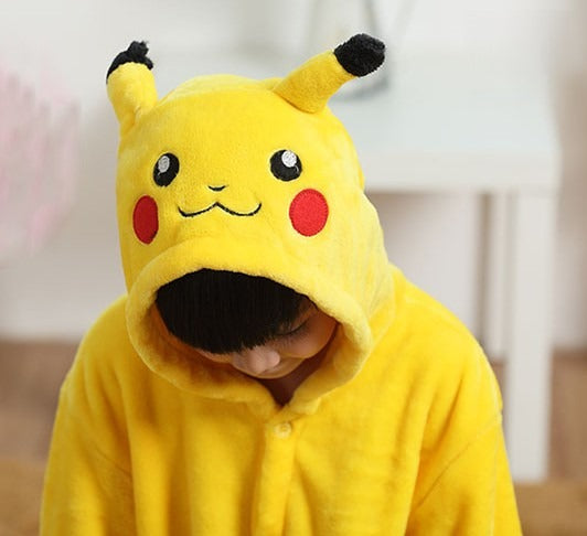 Pigiamino Pikachu vista frontale tuta bambino indossata — Dream Shop