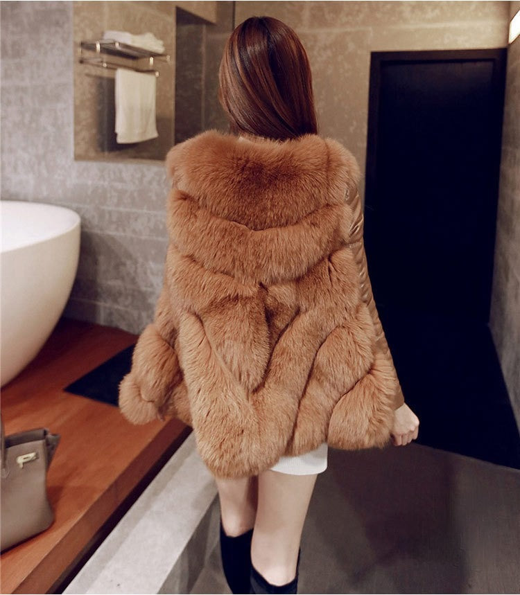 Giacca pelliccia Tamanna maniche in ecopelle — Dream Shop
