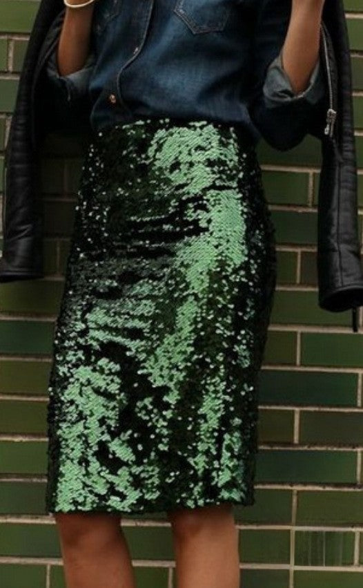 Longuette in paillettes verde — dettaglio texture paillettes verde | Dream Shop