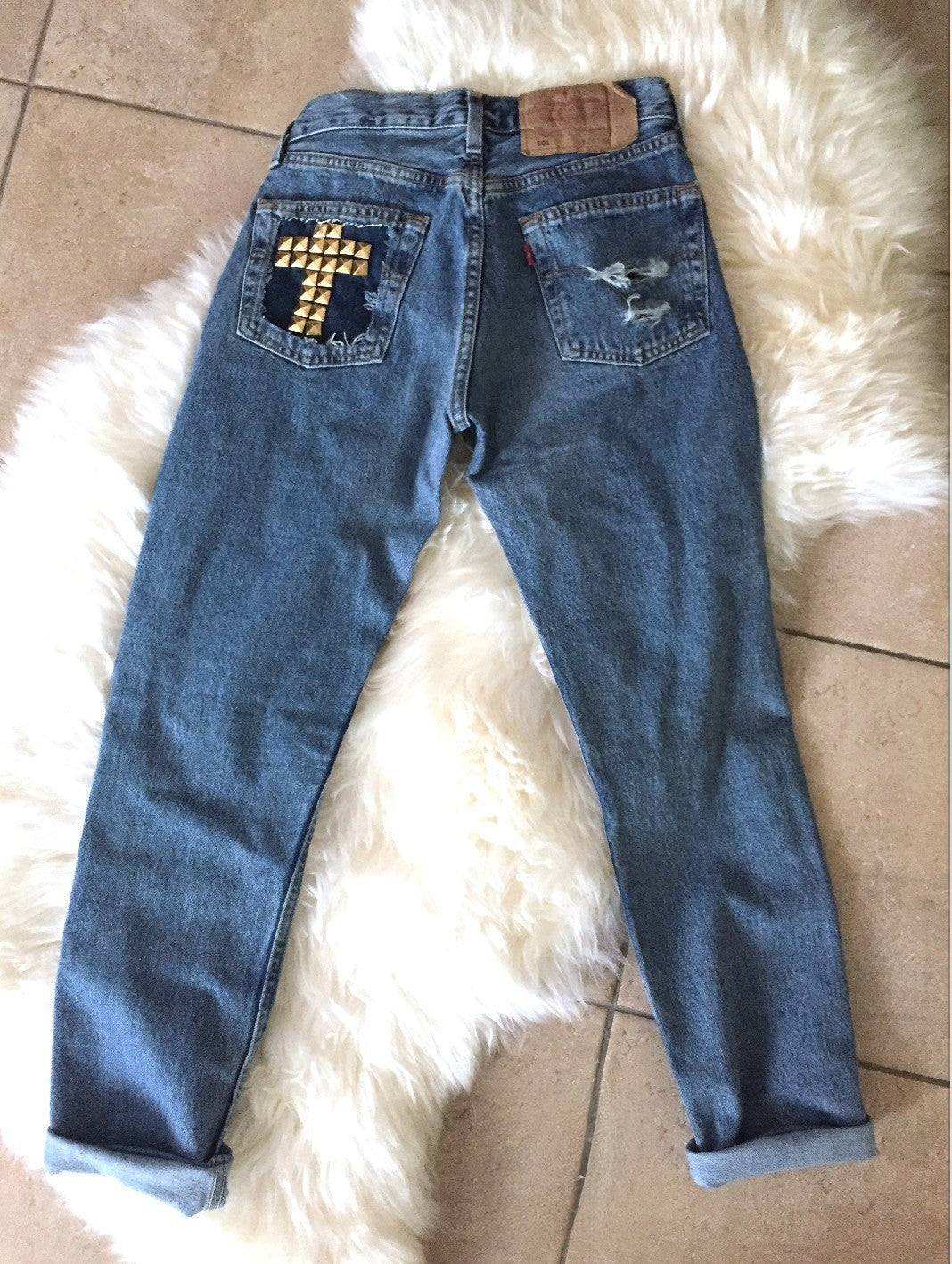Levis 501 custom crossstuds dettaglio borchie tasca