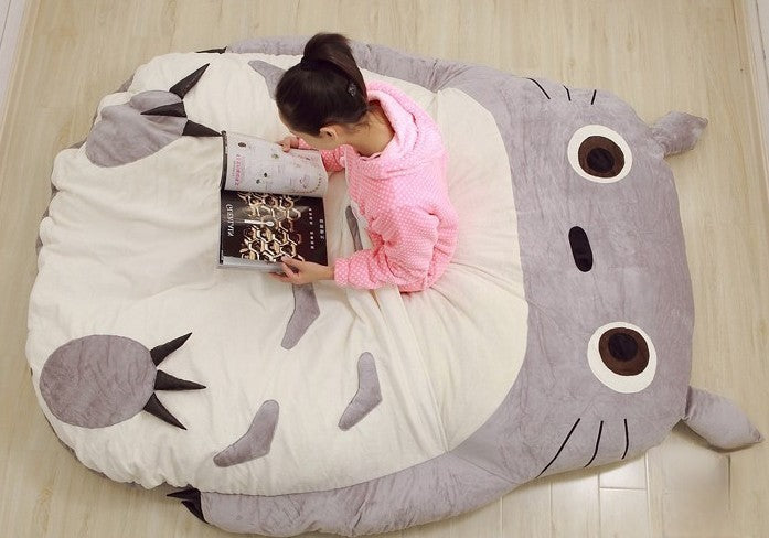 Totoro Bed 200x130cm indossato | Dream Shop