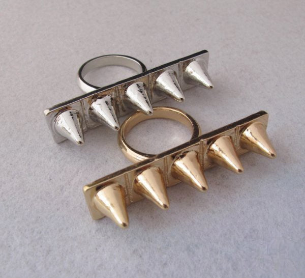 Anello Borchie Plan - indossato look rock | Dream Shop