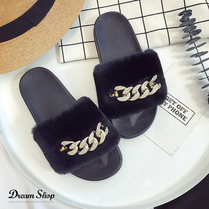 Ciabattine peluches catena