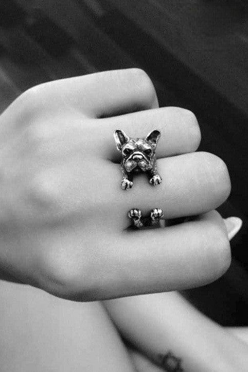 Anello Bulldog Francese - indossato sulla mano | Dream Shop