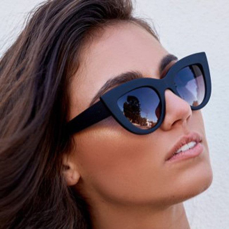The black cat sunglasses