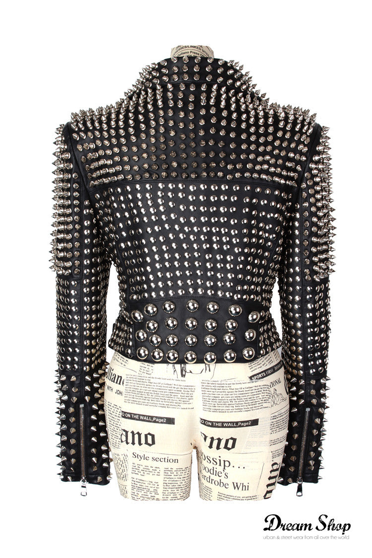 Giacca ecopelle borchiatissima