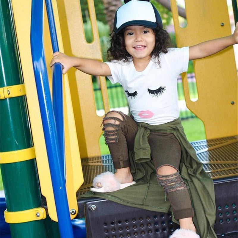 T-shirt baby eyelash