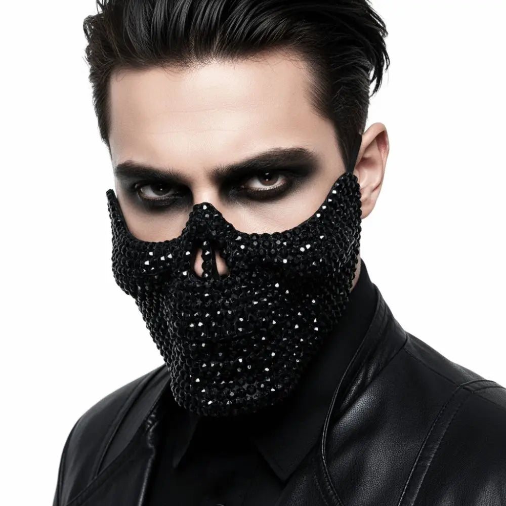 Media máscara calavera negra con estrás puesta hombre Halloween — Dream Shop