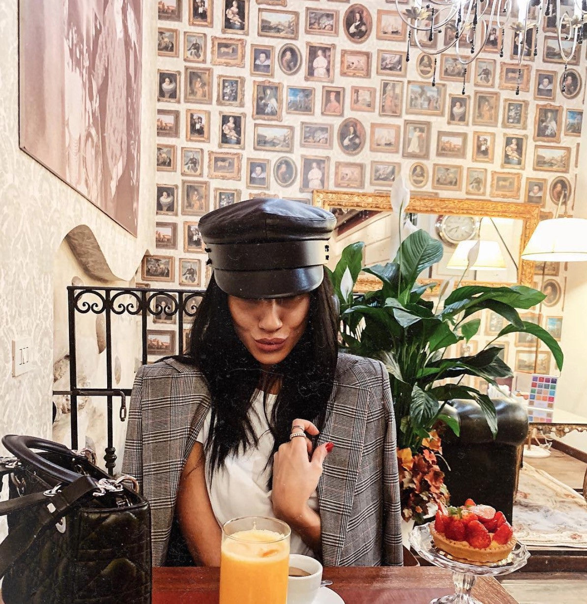 Cappello basco in pelle