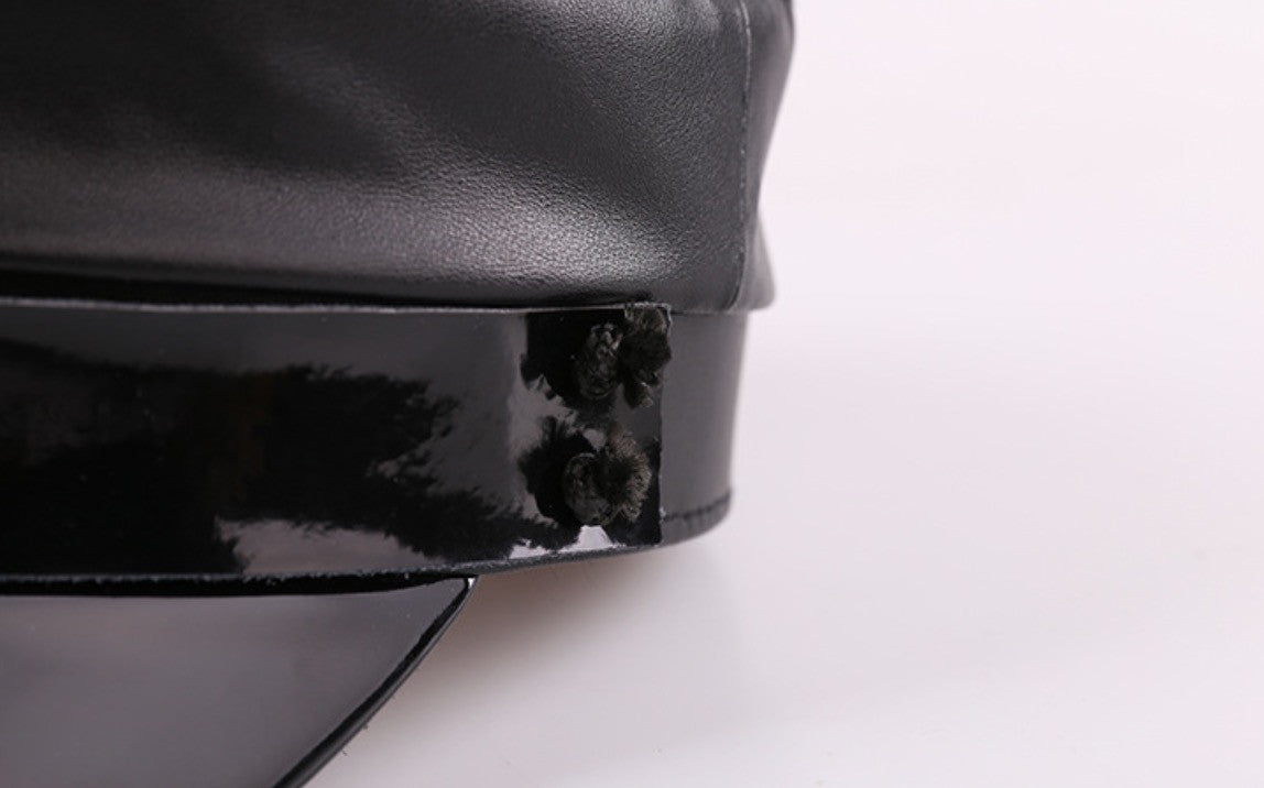 Cappello basco in pelle