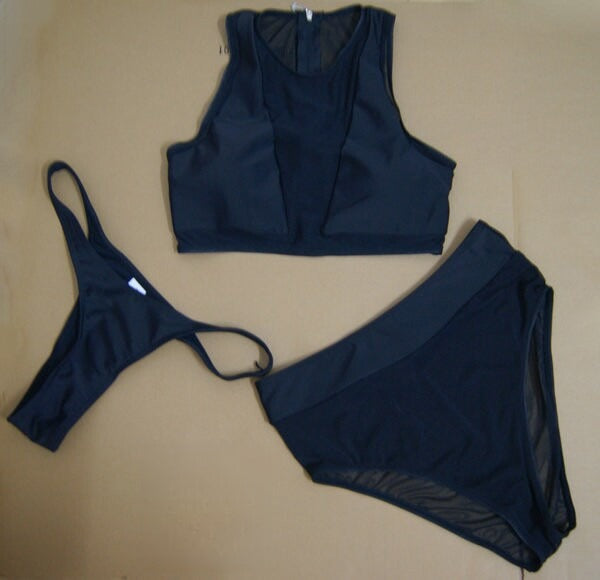 Bikini Miley vacanze mare estate look contemporaneo — Dream Shop