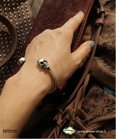 Double skull bracelet