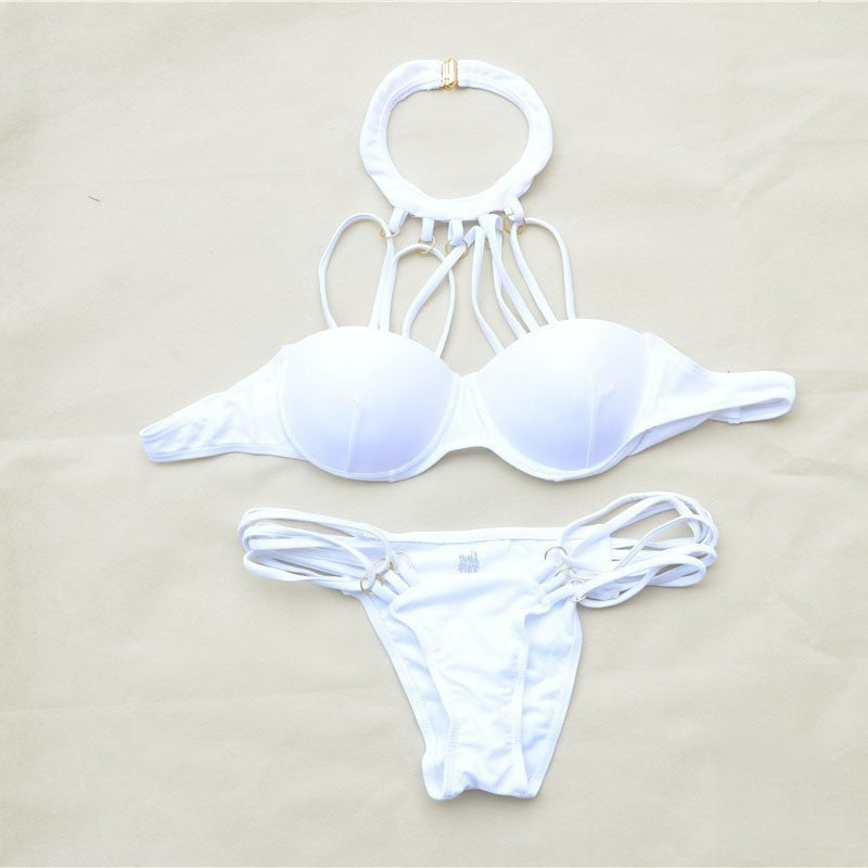 Bikini Patrizia rosso donna indossato spiaggia — Dream Shop