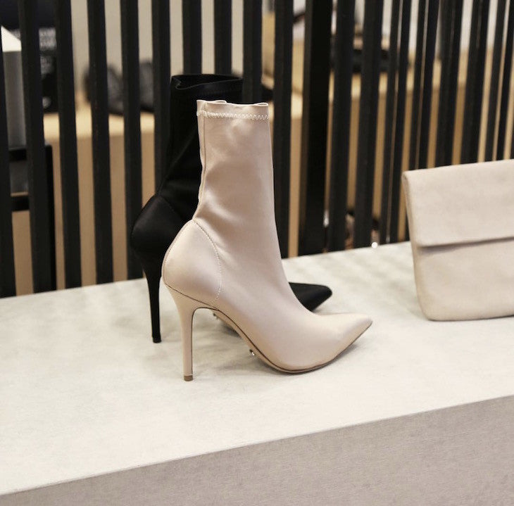 Stivaletto con calza