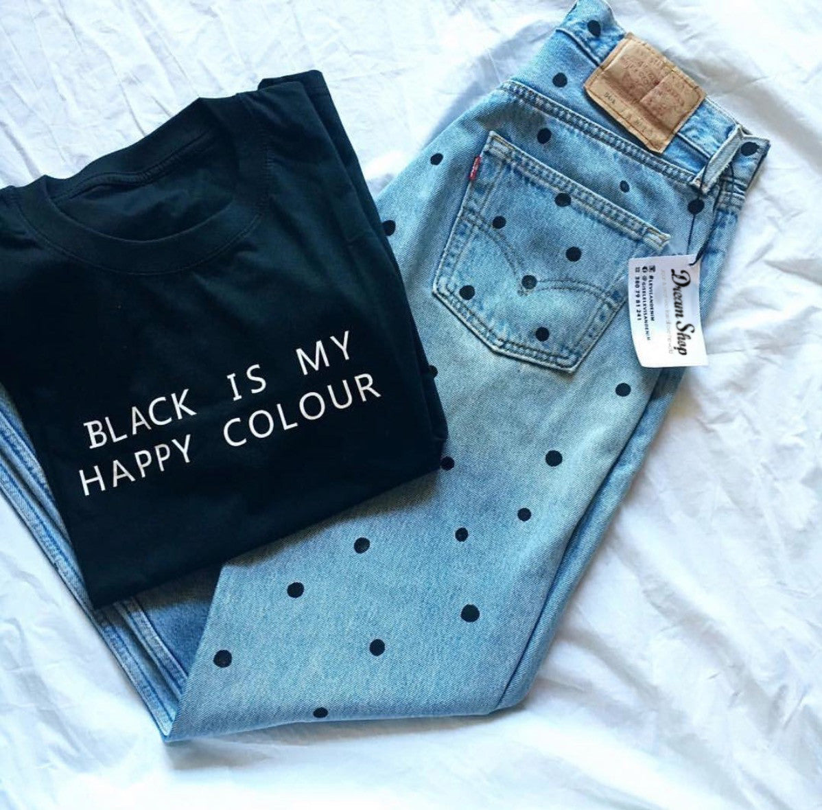 T-shirt Black is my happy color