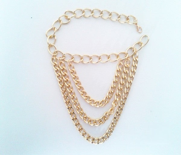 Cavigliera Backward oro dettaglio sul retro del piede