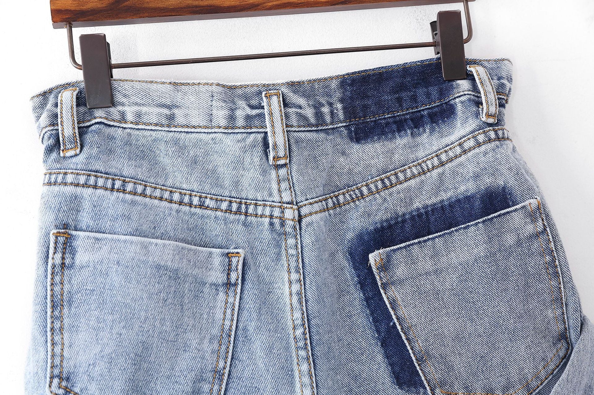 Shorts denim a caramella